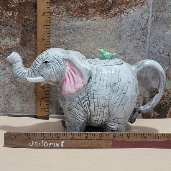 Vintage Ceramic Elephant Teapot Bird Finial Lid - Picture 7 of 11